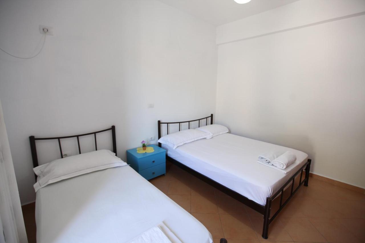 Hotel Lagjini Lukove Ngoại thất bức ảnh